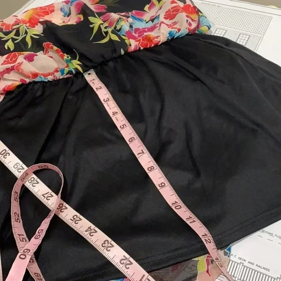 Charlotte Russe skirt - Picture 6 of 7